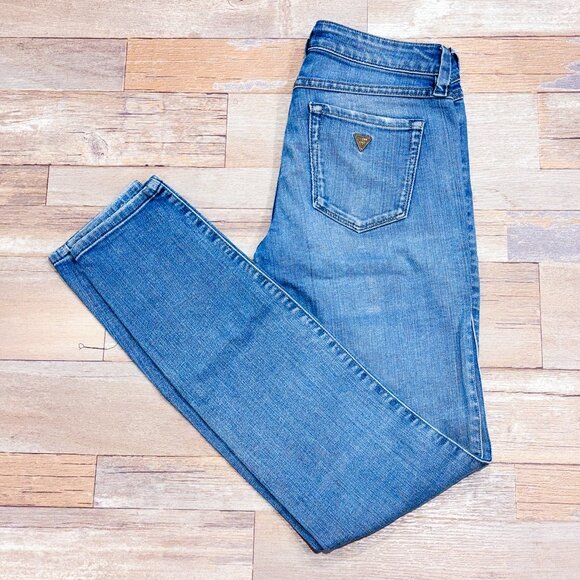 GUESS Brittney Light Wash Low-Rise Skinny Jeans | Size 26* - Picture 2 of 11